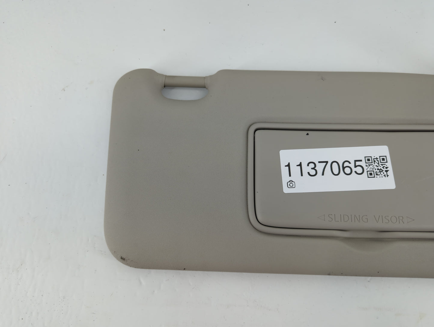 2019-2022 Nissan Rogue Sport Sun Visor Shade Replacement Driver Left Mirror Fits Fits 2019 2020 2021 2022 OEM Used Auto Part