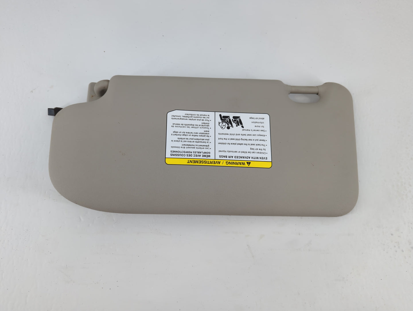 2019-2022 Nissan Rogue Sport Sun Visor Shade Replacement Driver Left Mirror Fits Fits 2019 2020 2021 2022 OEM Used Auto Part