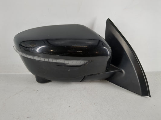2017-2019 Nissan Rogue Sport Passenger Side View Mirror - Right Door Mirror OEM Used - Oemusedautoparts1.com