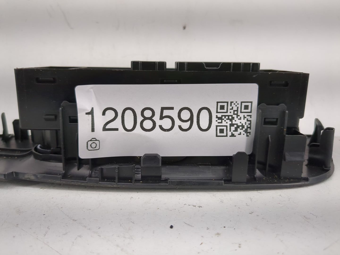 2017-2022 Nissan Rogue Sport Master Power Window Switch Replacement Driver Side Left P/N:25401 6MA0C Fits OEM Used Auto Part