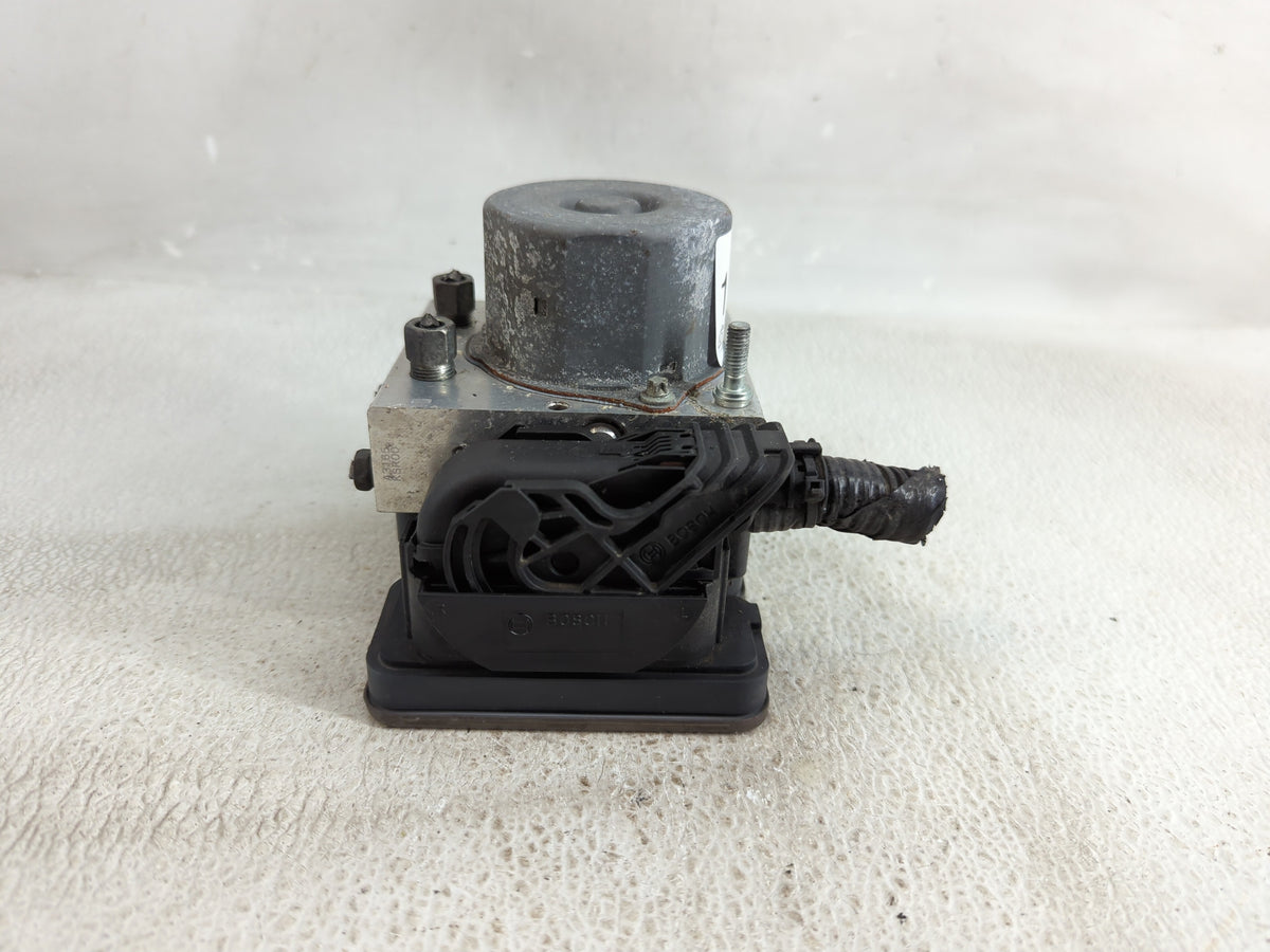 2019-2021 Nissan Rogue Sport Anti-Lock Brake ABS Pump Module Actuator OEM P/N:47660 6MM5A Fits Fits 2019 2020 2021 OEM Used 