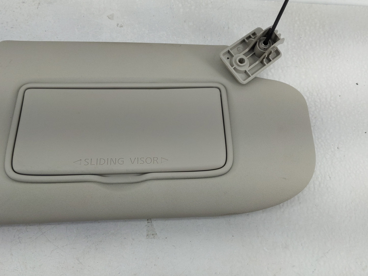 2019-2022 Nissan Rogue Sport Sun Visor Shade Replacement Passenger Right Mirror Fits Fits 2019 2020 2021 2022 OEM Used Auto 