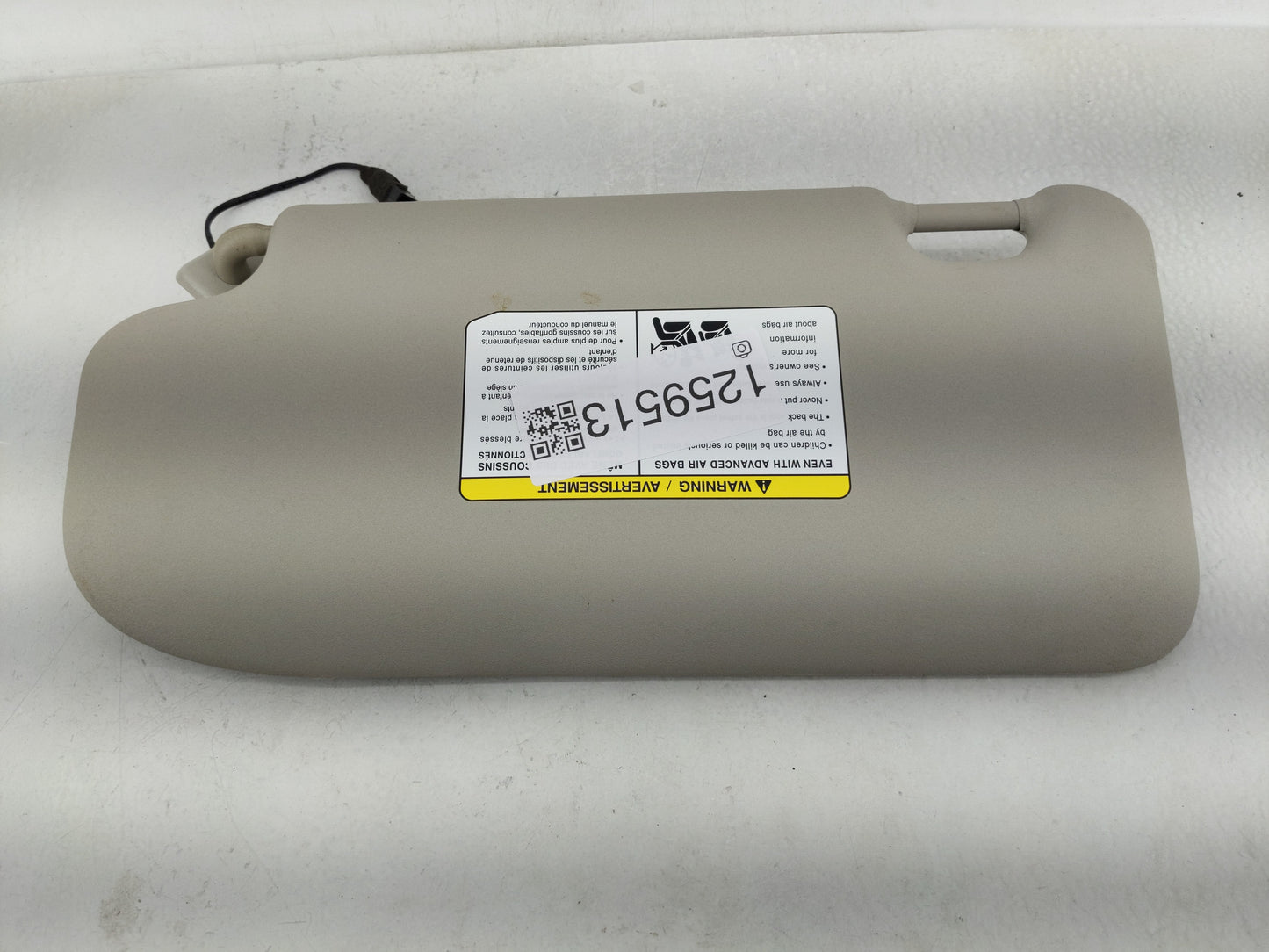 2019-2022 Nissan Rogue Sport Sun Visor Shade Replacement Passenger Right Mirror Fits Fits 2019 2020 2021 2022 OEM Used Auto 