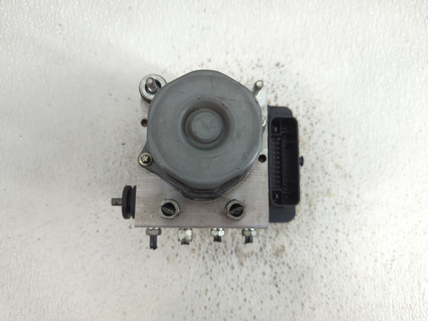 2019-2021 Nissan Rogue Sport ABS Pump Control Module Replacement P/N:47660 6MM0A Fits Fits 2019 2020 2021 OEM Used Auto Part