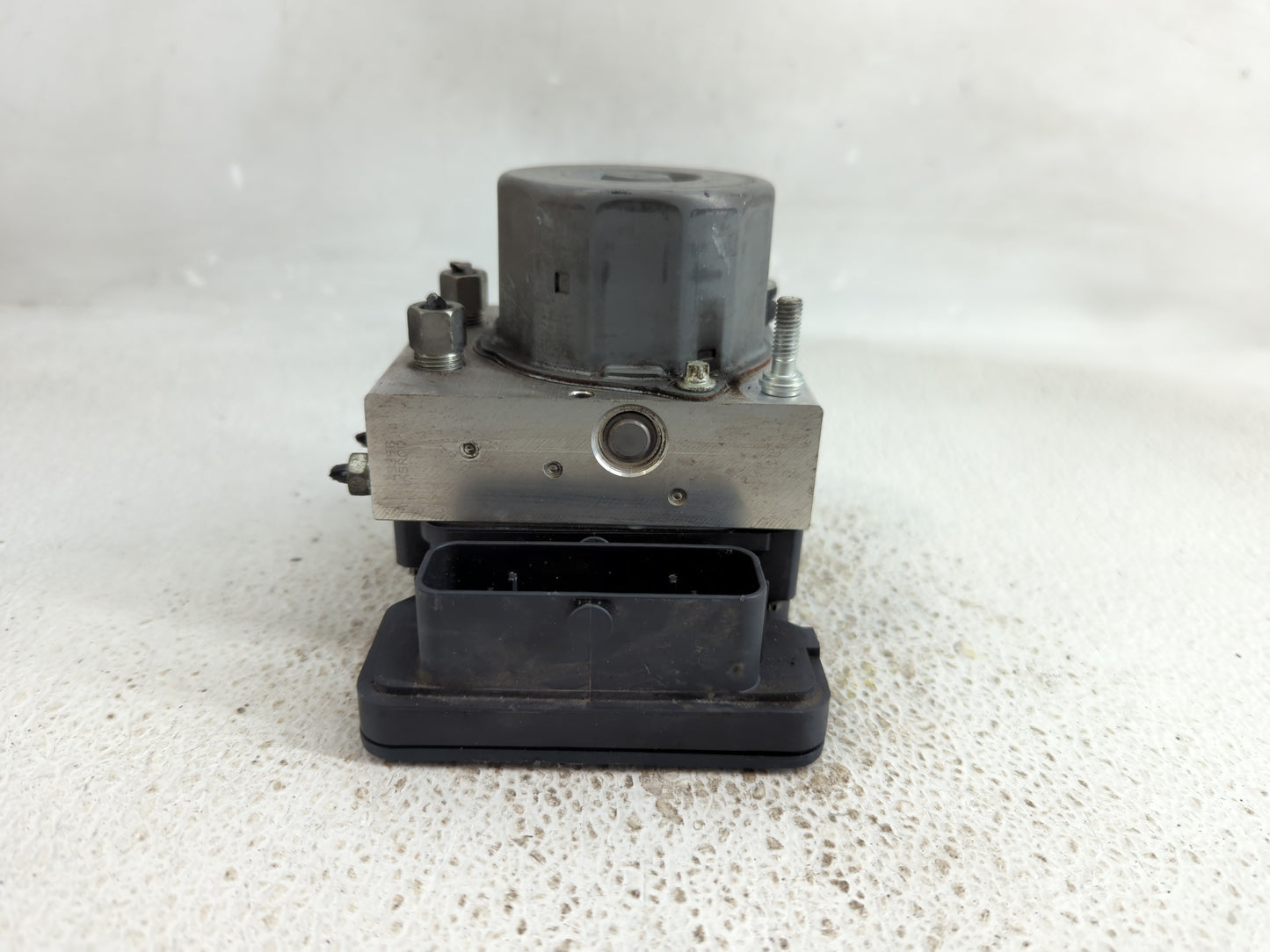 2019-2021 Nissan Rogue Sport ABS Pump Control Module Replacement P/N:47660 6MM0A Fits Fits 2019 2020 2021 OEM Used Auto Part