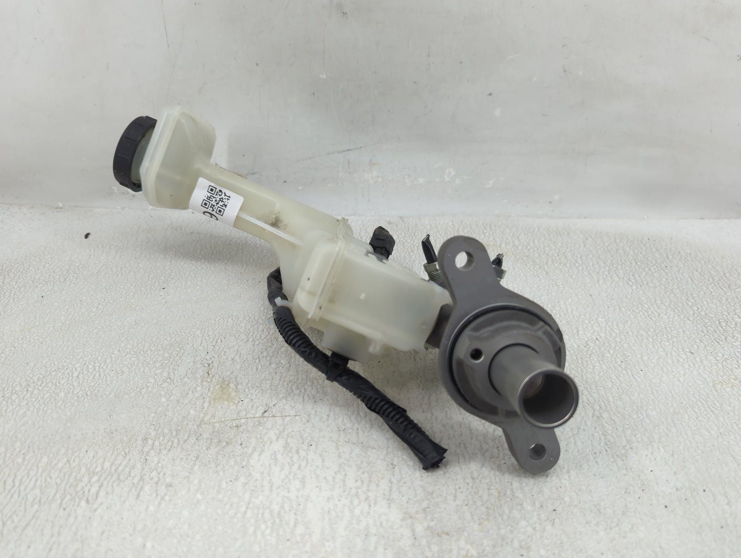 2017-2022 Nissan Rogue Sport Brake Master Cylinder 1278069 - Oemusedautoparts1.com