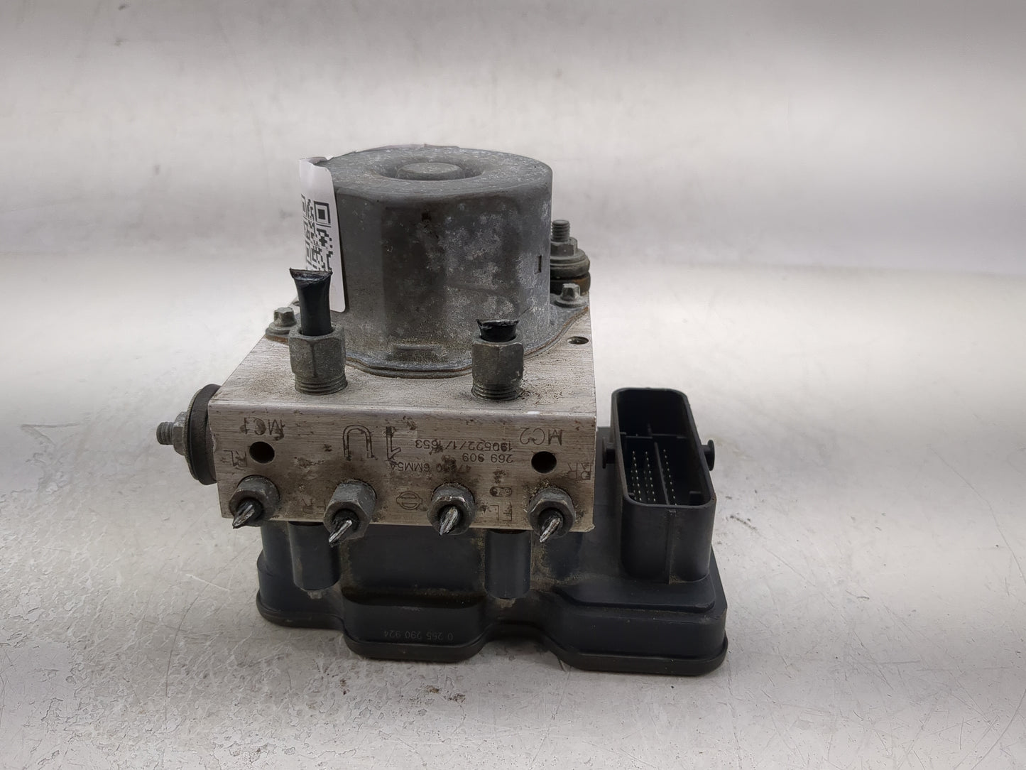 2019-2021 Nissan Rogue Sport ABS Pump Control Module Replacement P/N:47660 6MM5A Fits Fits 2019 2020 2021 OEM Used Auto Part