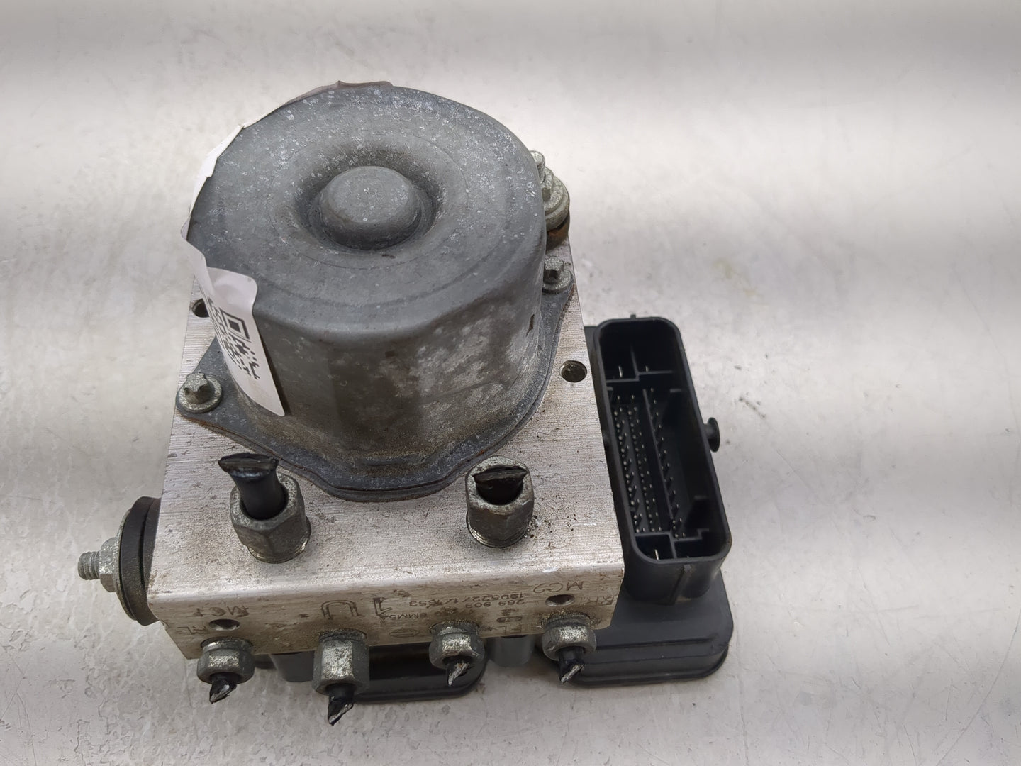 2019-2021 Nissan Rogue Sport ABS Pump Control Module Replacement P/N:47660 6MM5A Fits Fits 2019 2020 2021 OEM Used Auto Part