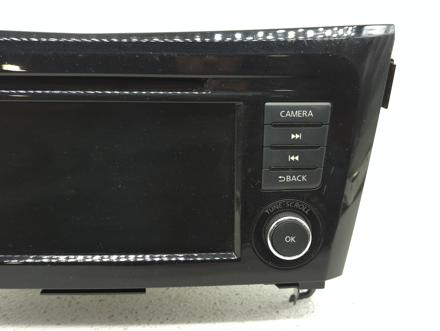 2019-2022 Nissan Rogue Sport Radio AM FM Cd Player Receiver Replacement P/N:2591A8FM0C Fits Fits 2019 2020 2021 2022 OEM Use