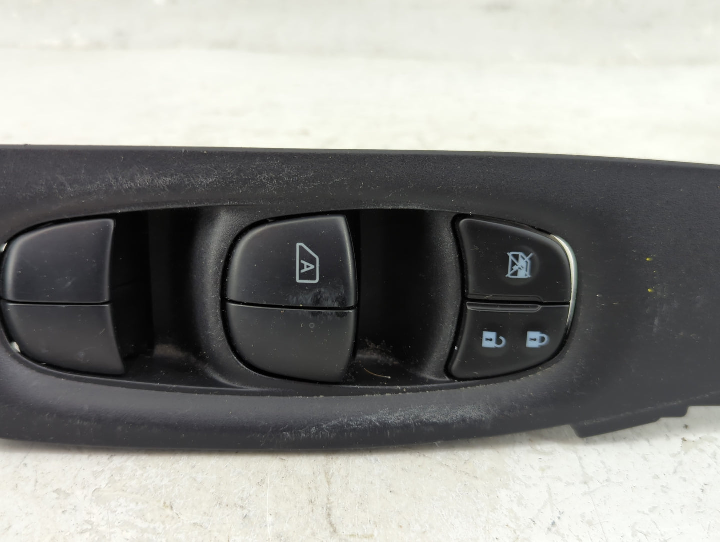 2017-2022 Nissan Rogue Sport Master Power Window Switch Replacement Driver Side Left P/N:25401 6MA0C Fits OEM Used Auto Part