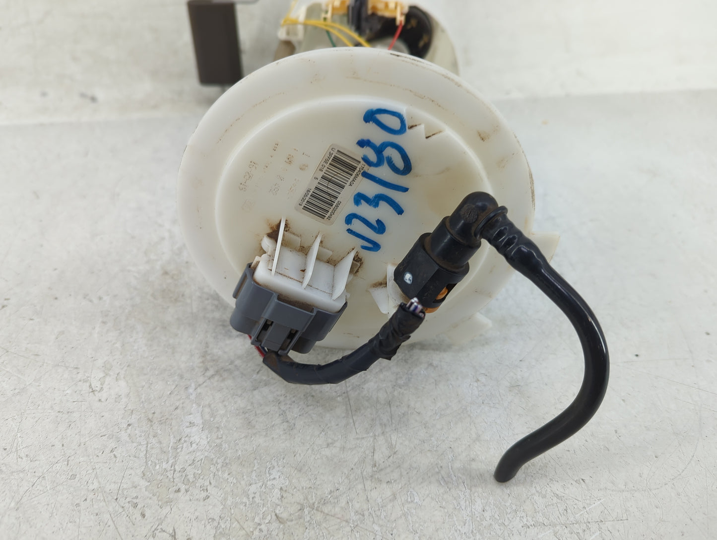 2017-2022 Nissan Rogue Sport Electrical Gas Fuel Pump Assembly - Oemusedautoparts1.com