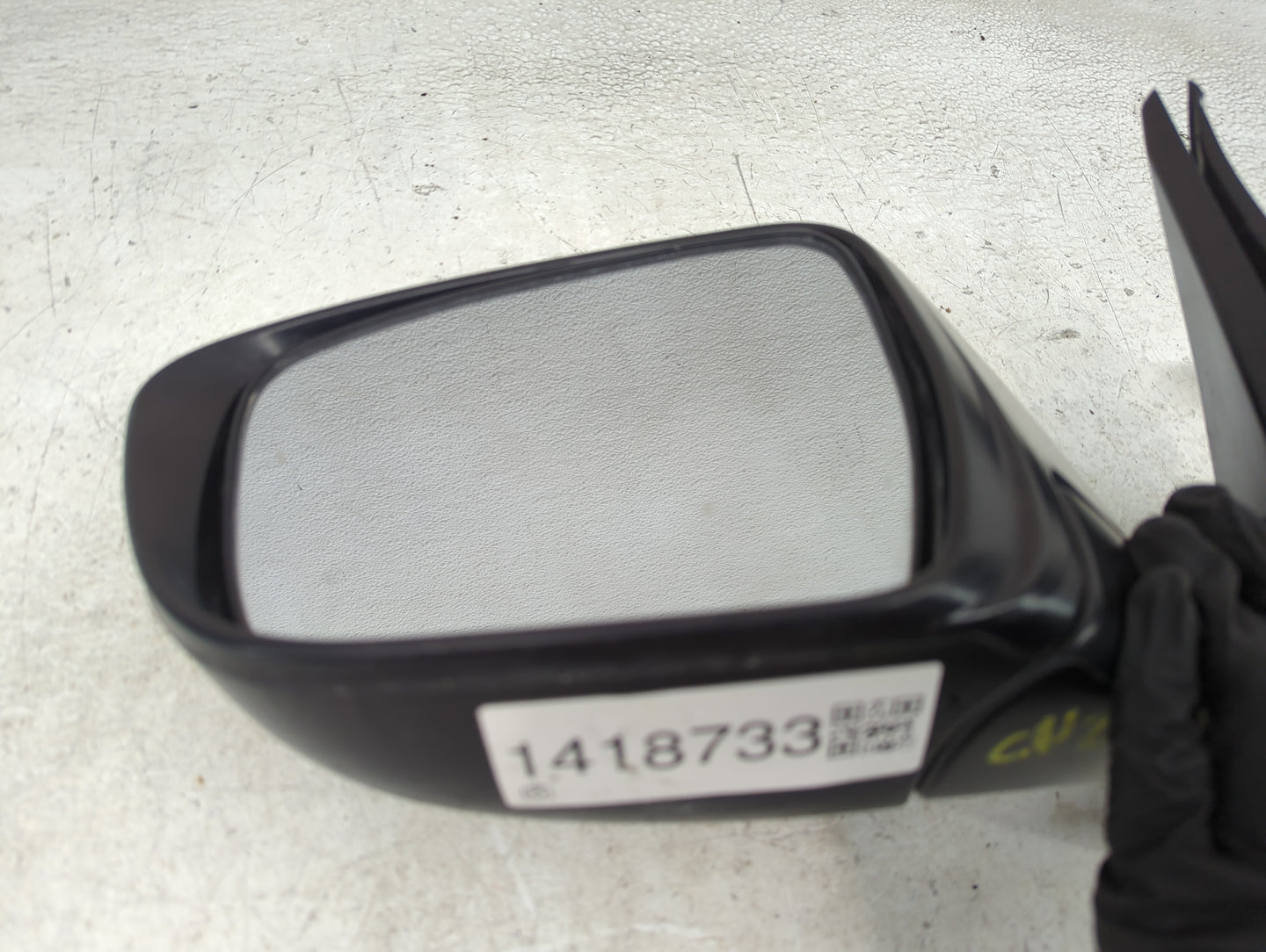 2017-2022 Nissan Rogue Sport Driver Side View Mirror - Left Door Mirror OEM Used - Oemusedautoparts1.com