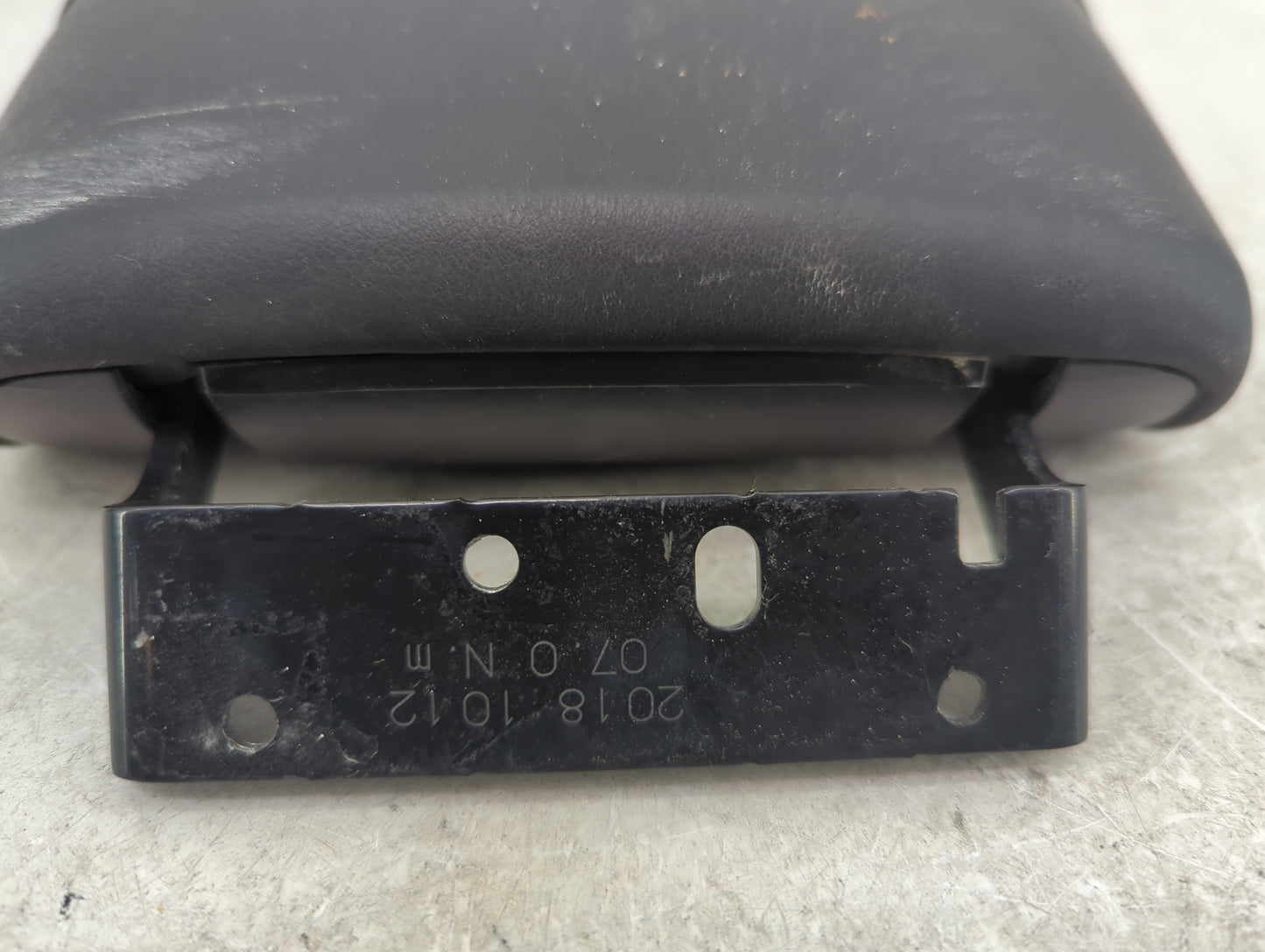 2019 Nissan Rogue Sport Center Floor Console Black - Oemusedautoparts1.com