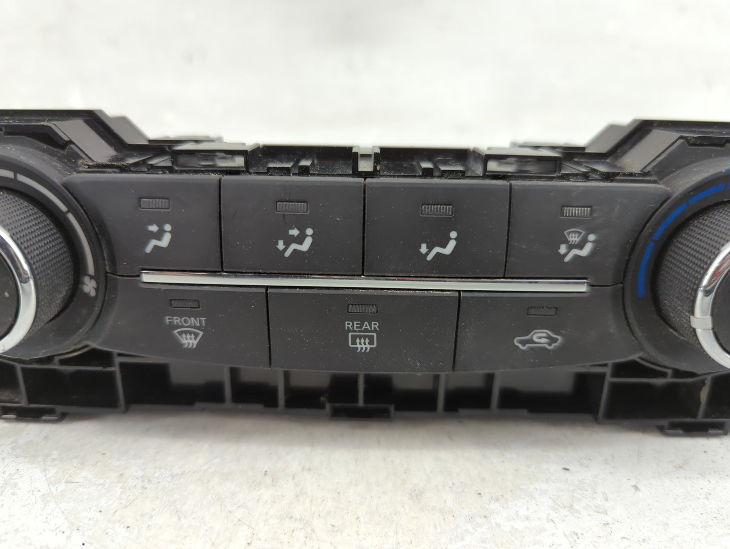 2017-2022 Nissan Rogue Sport Climate Control Module Temperature AC/Heater Replacement P/N:275007FA0A-H Fits OEM Used Auto Pa