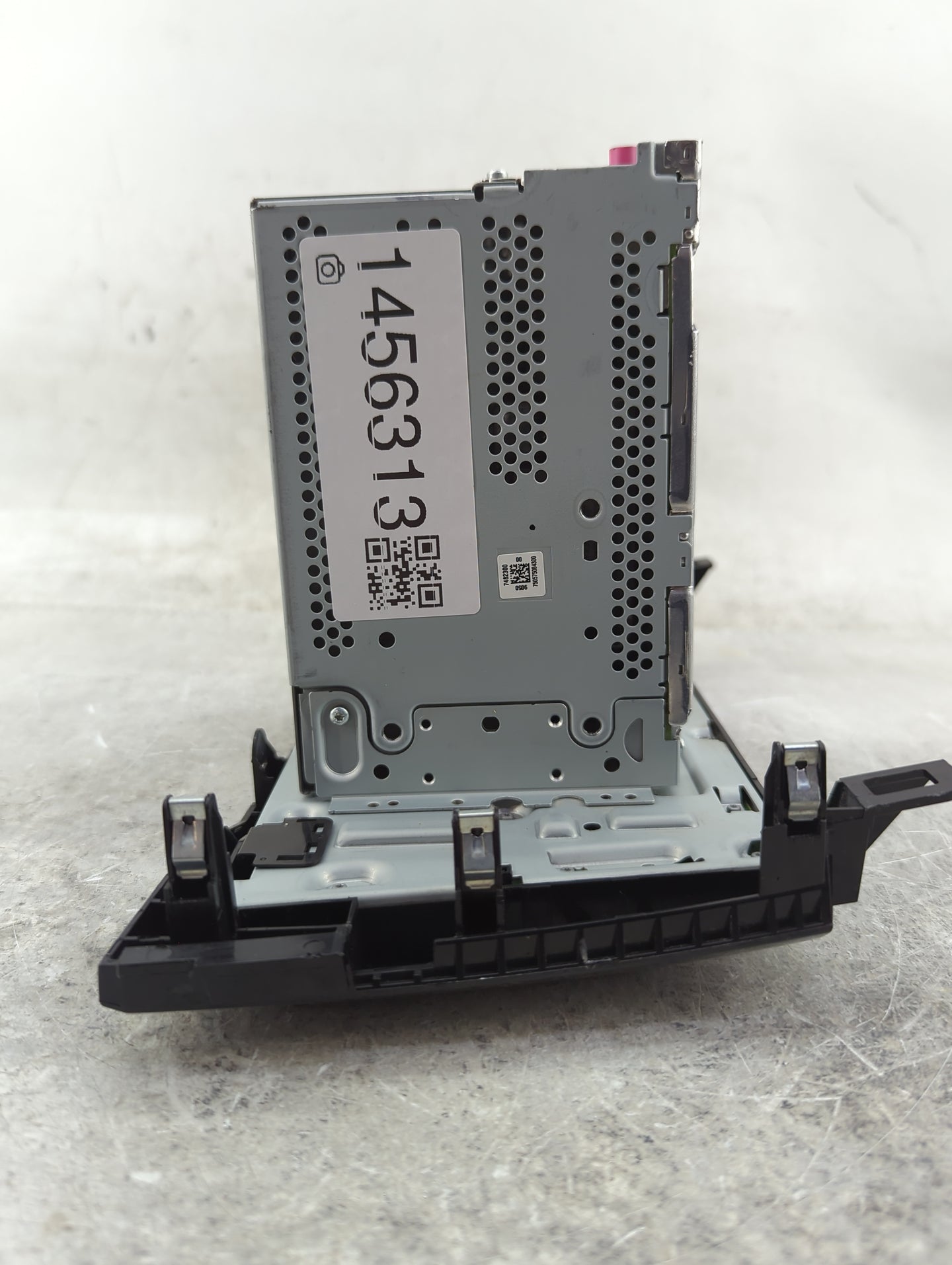 2019-2022 Nissan Rogue Sport Radio AM FM Cd Player Receiver Replacement P/N:2591A8FM0B Fits Fits 2019 2020 2021 2022 OEM Use