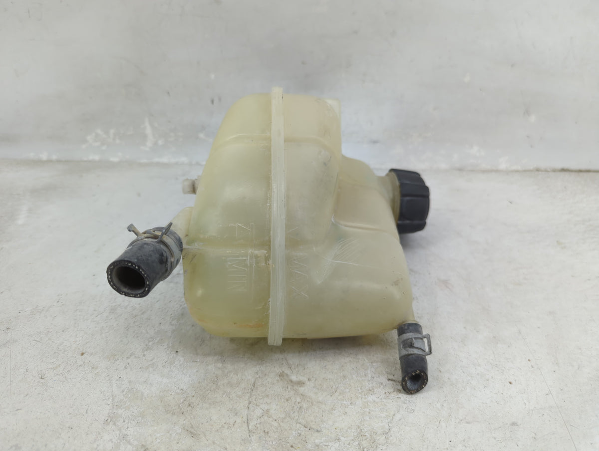 2017 Nissan Rogue Sport Radiator Coolant Overflow Expansion Tank Bottle 1459196 - Oemusedautoparts1.com