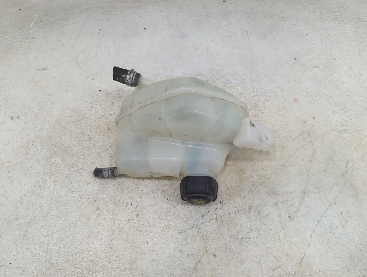 2017 Nissan Rogue Sport Radiator Coolant Overflow Expansion Tank Bottle 1460042 - Oemusedautoparts1.com