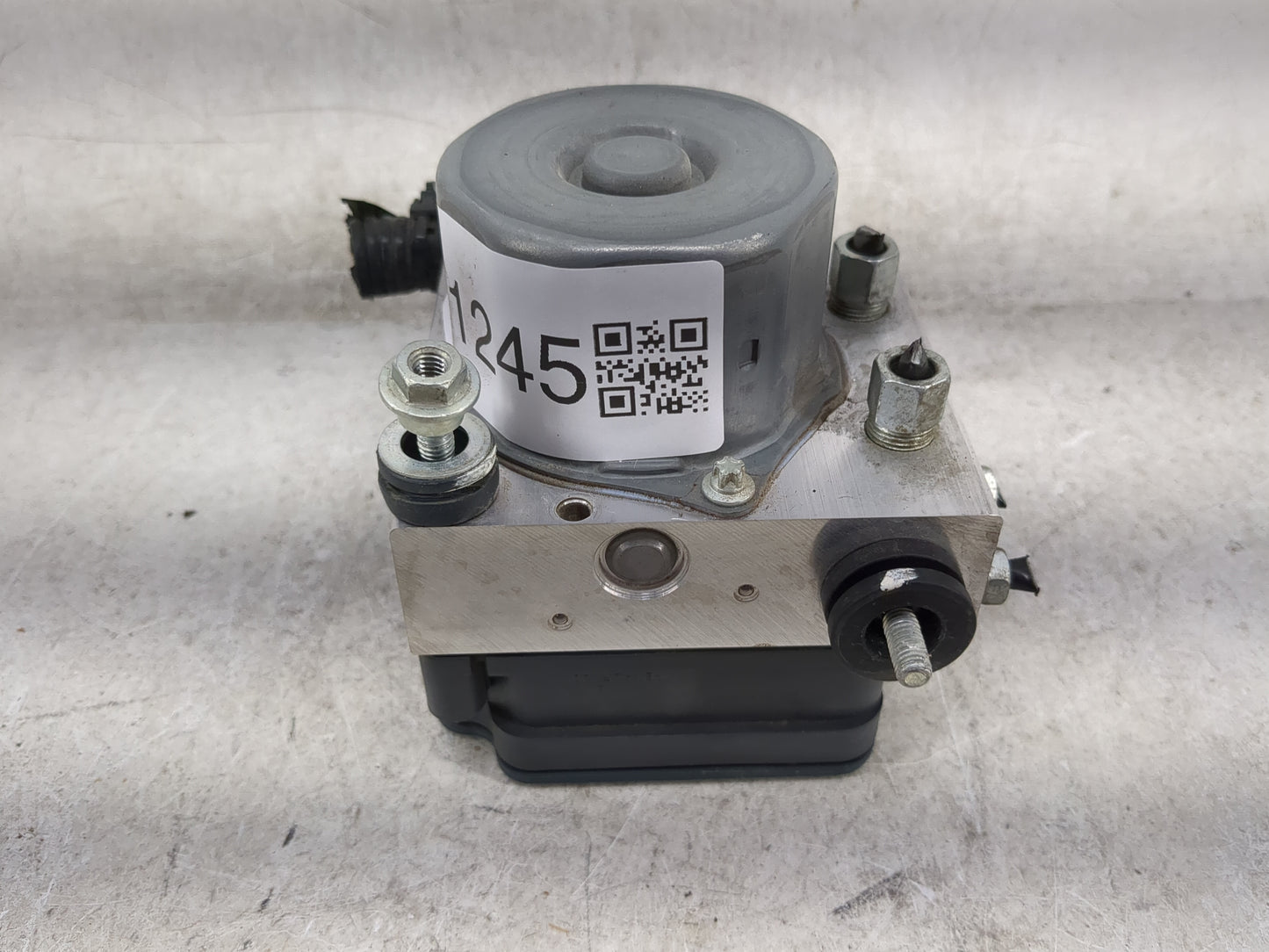 2019-2021 Nissan Rogue Sport ABS Pump Control Module Replacement P/N:47660 6MM0A Fits Fits 2019 2020 2021 OEM Used Auto Part