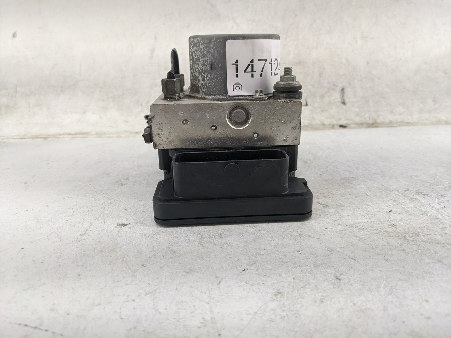 2019-2021 Nissan Rogue Sport ABS Pump Control Module Replacement P/N:47660 6MM2A 2691829 Fits Fits 2019 2020 2021 OEM Used A