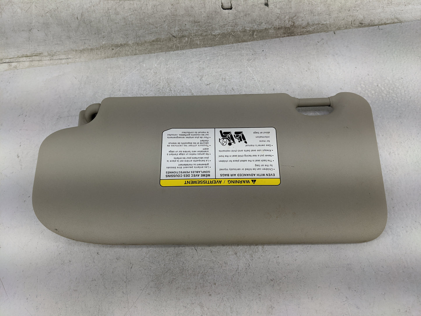2019-2022 Nissan Rogue Sport Sun Visor Shade Replacement Passenger Right Mirror Fits Fits 2019 2020 2021 2022 OEM Used Auto 