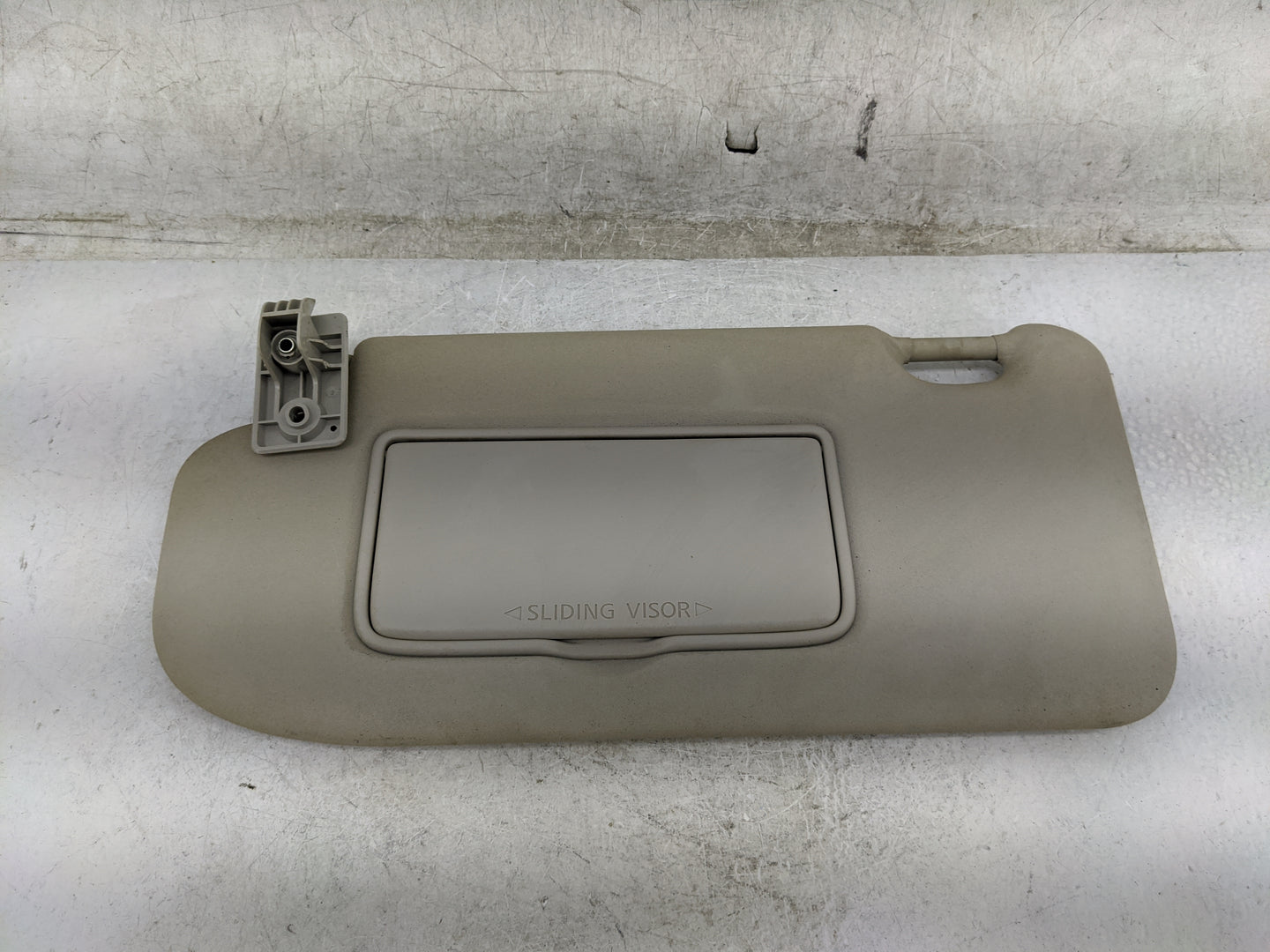 2019-2022 Nissan Rogue Sport Sun Visor Shade Replacement Driver Left Mirror Fits Fits 2019 2020 2021 2022 OEM Used Auto Part
