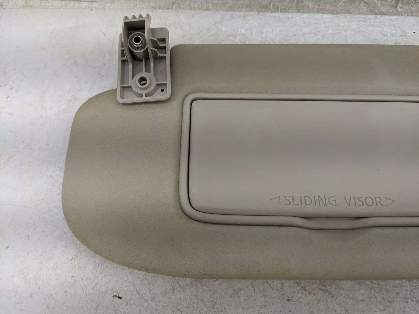 2019-2022 Nissan Rogue Sport Sun Visor Shade Replacement Driver Left Mirror Fits Fits 2019 2020 2021 2022 OEM Used Auto Part