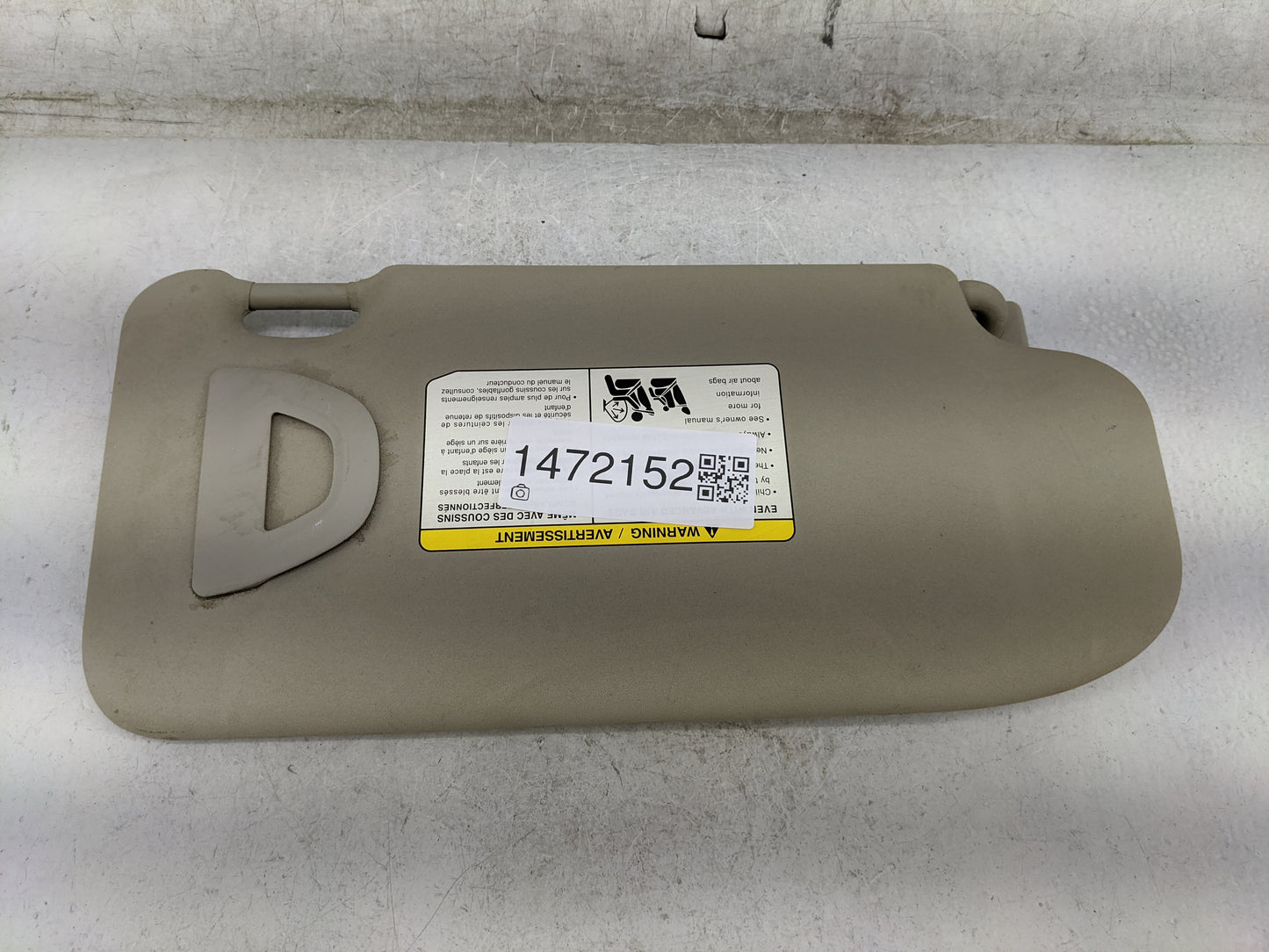 2019-2022 Nissan Rogue Sport Sun Visor Shade Replacement Driver Left Mirror Fits Fits 2019 2020 2021 2022 OEM Used Auto Part