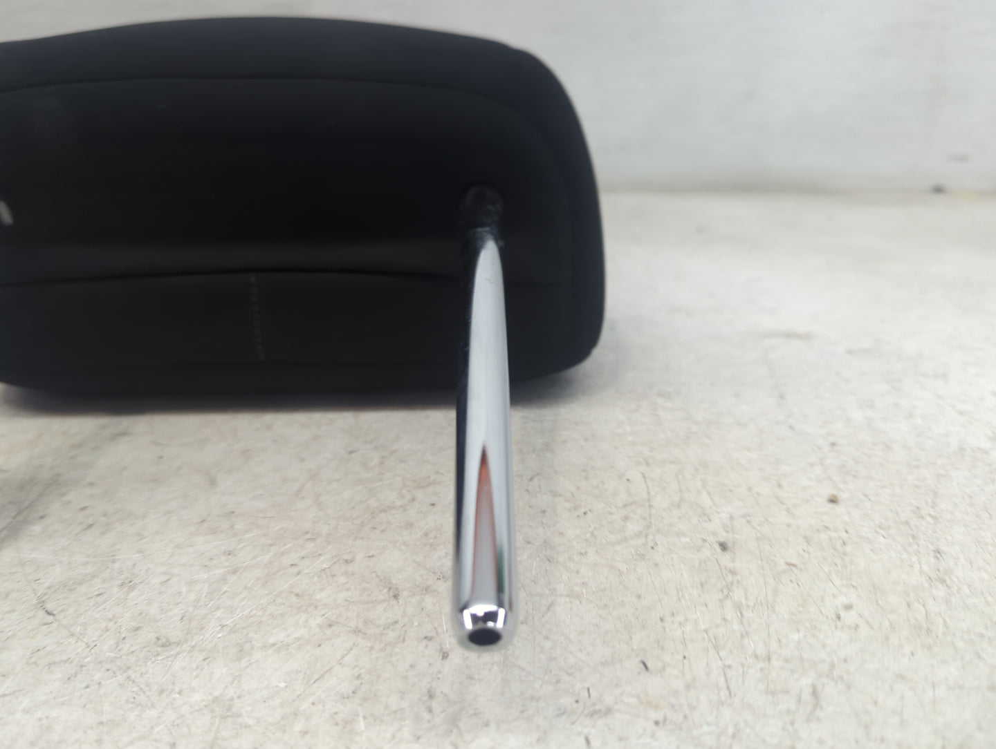 2019 Nissan Rogue Sport Headrest Head Rest Front Driver Seat Black - Oemusedautoparts1.com
