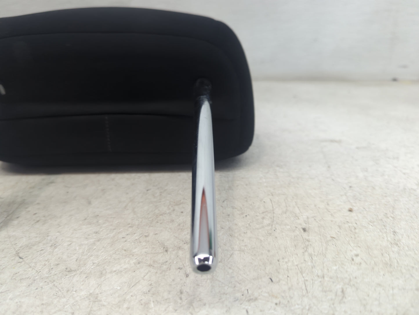 2019 Nissan Rogue Sport Headrest Head Rest Front Driver Seat Black - Oemusedautoparts1.com
