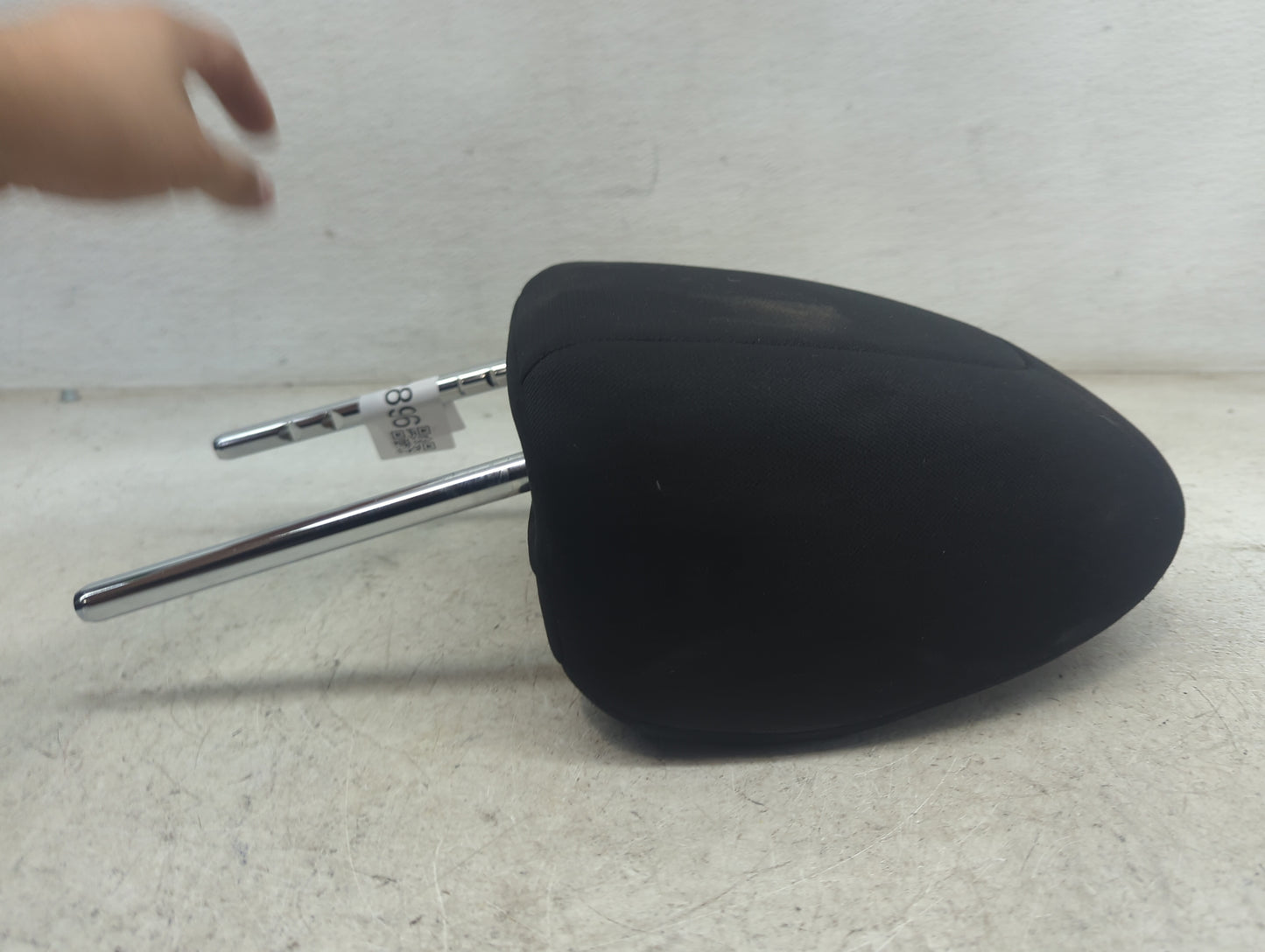 2019 Nissan Rogue Sport Headrest Head Rest Front Driver Seat Black - Oemusedautoparts1.com