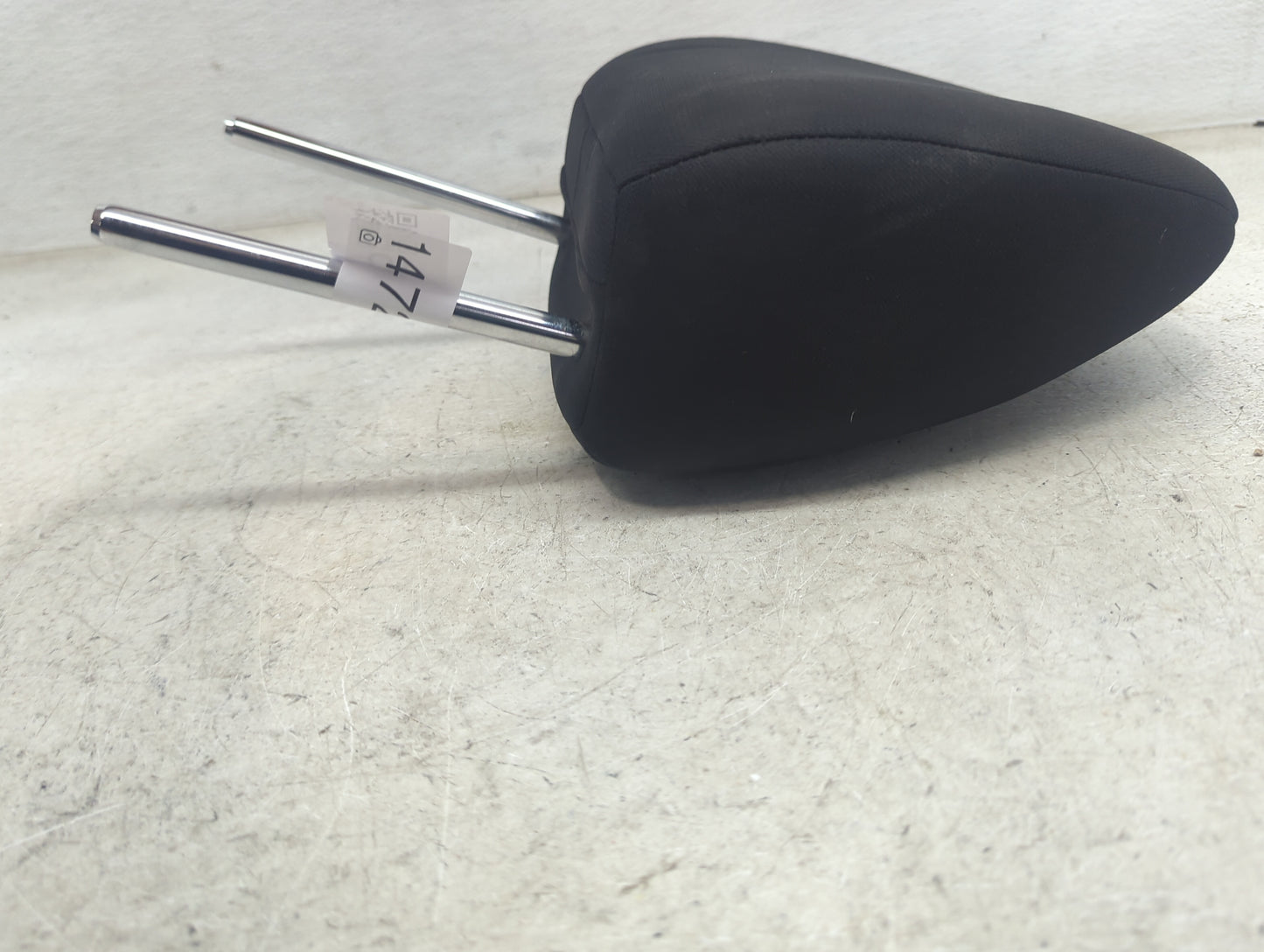 2019 Nissan Rogue Sport Headrest Head Rest Front Driver Seat Black - Oemusedautoparts1.com