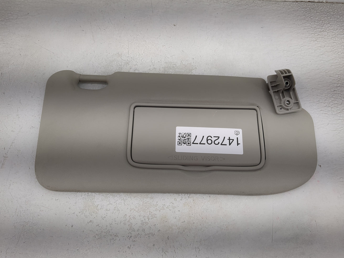 2019-2022 Nissan Rogue Sport Sun Visor Shade Replacement Passenger Right Mirror Fits Fits 2019 2020 2021 2022 OEM Used Auto 