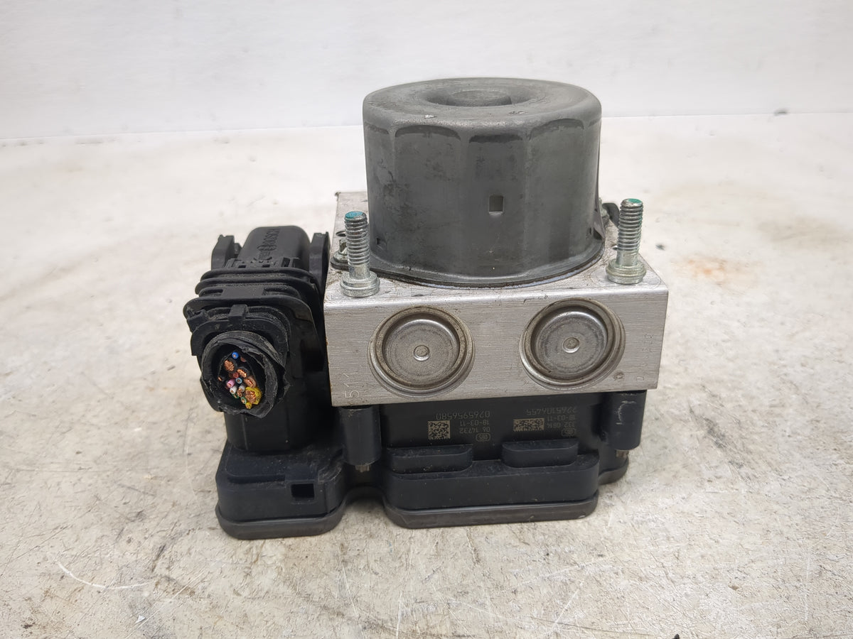 2019 Nissan Rogue Sport Anti-Lock Brake ABS Pump Module Actuator OEM P/N:47660 9HR0A 0 265 956 964 Fits Fits 2016 2017 OEM U