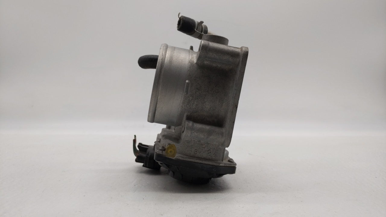 2018-2019 Nissan Rogue Sport Throttle Body P/N:4BA60-01 4BA60-01 F Fits Fits 2018 2019 OEM Used Auto Parts - Oemusedautopart