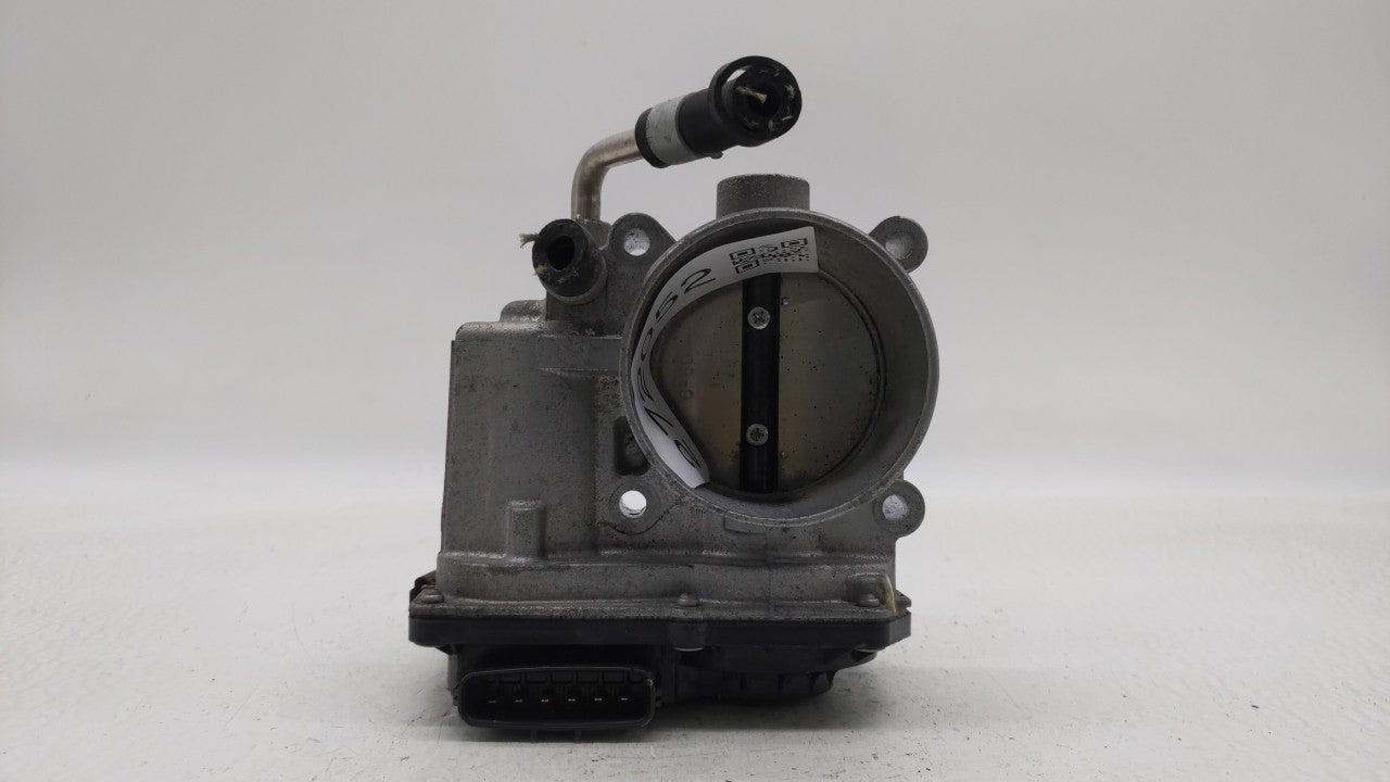 2018-2019 Nissan Rogue Sport Throttle Body P/N:4BA60-01 4BA60-01 F Fits Fits 2018 2019 OEM Used Auto Parts - Oemusedautopart