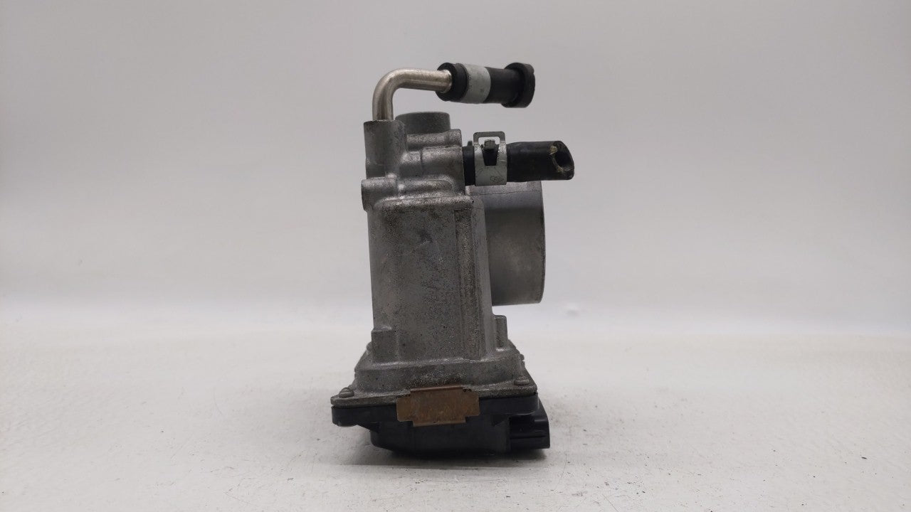 2018-2019 Nissan Rogue Sport Throttle Body P/N:4BA60-01 4BA60-01 F Fits Fits 2018 2019 OEM Used Auto Parts - Oemusedautopart