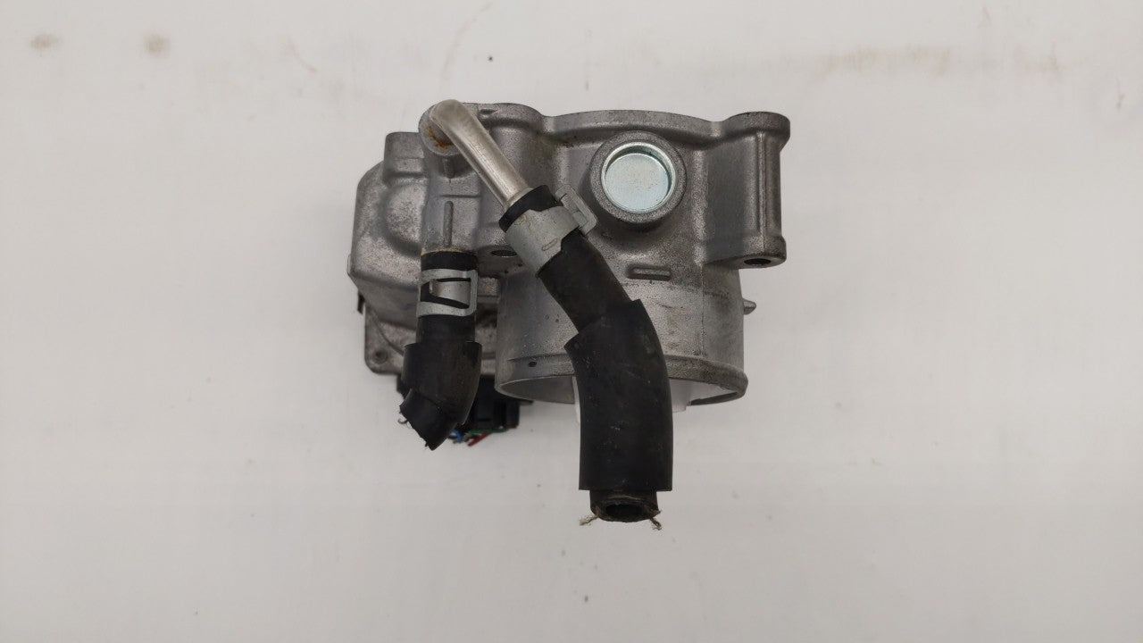 2018-2019 Nissan Rogue Sport Throttle Body P/N:4BA60-01 4BA60-01 F Fits Fits 2018 2019 OEM Used Auto Parts - Oemusedautopart