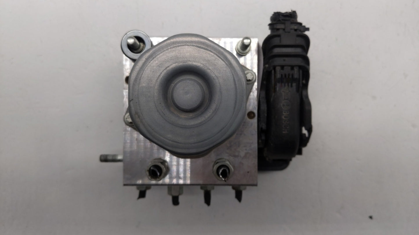 2019 Nissan Rogue Sport ABS Pump Control Module Replacement P/N:47660 6MM2A Fits OEM Used Auto Parts - Oemusedautoparts1.com