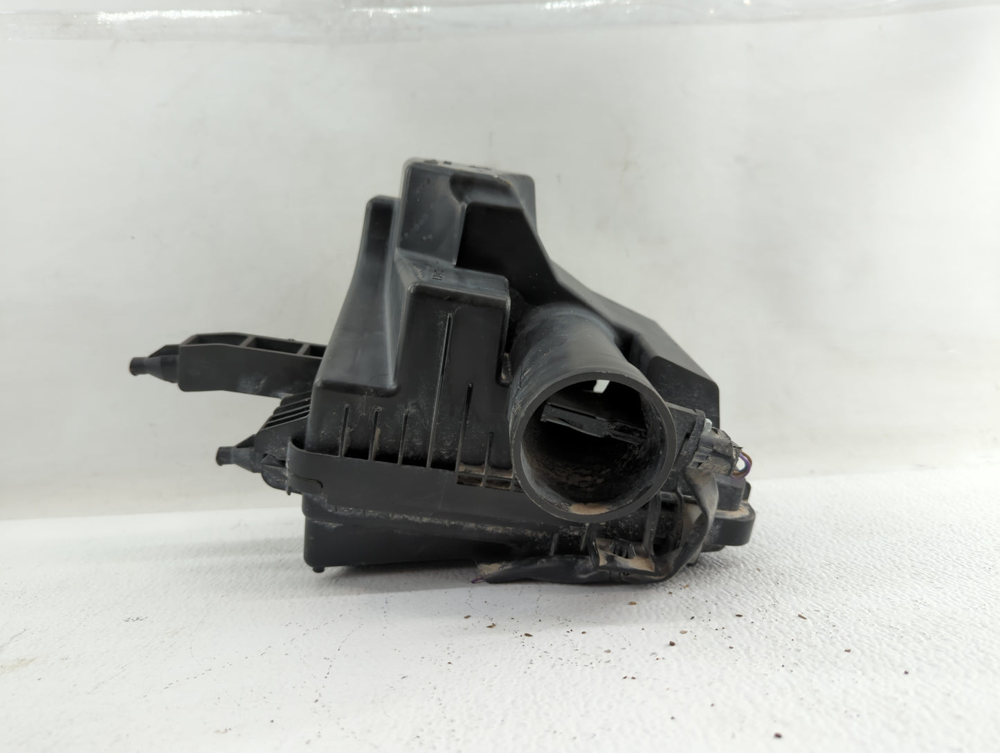 2019 Nissan Rogue Sport Air Cleaner Intake-duct Hose Tube - Oemusedautoparts1.com