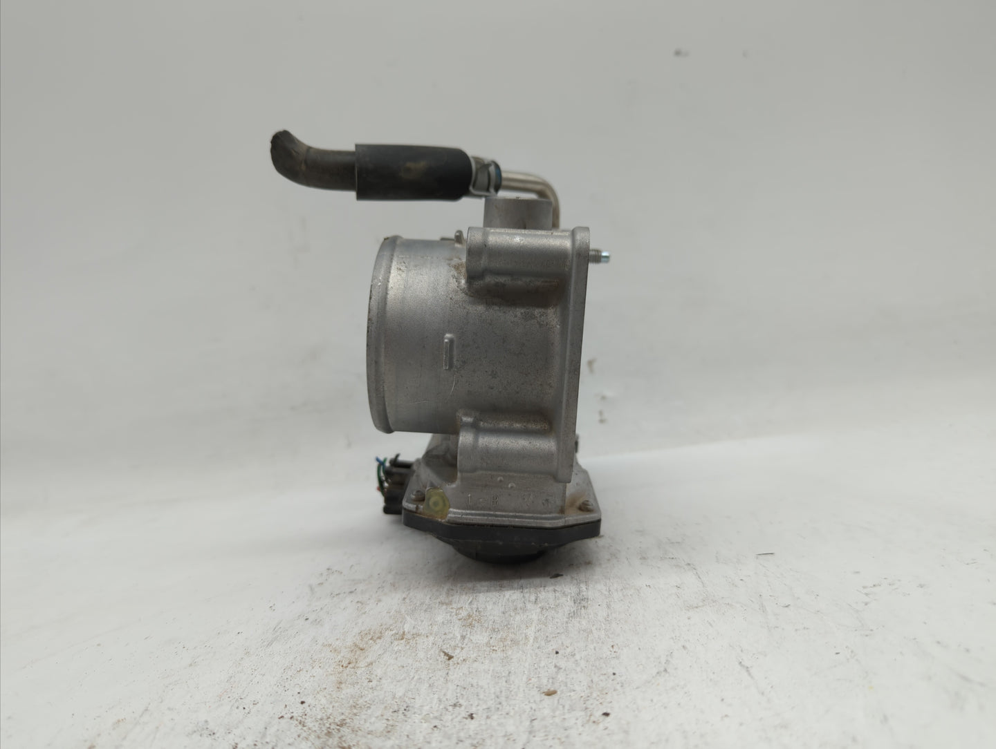 2018-2019 Nissan Rogue Sport Throttle Body P/N:4BA60-01 4BA60-01 F Fits Fits 2018 2019 OEM Used Auto Parts - Oemusedautopart