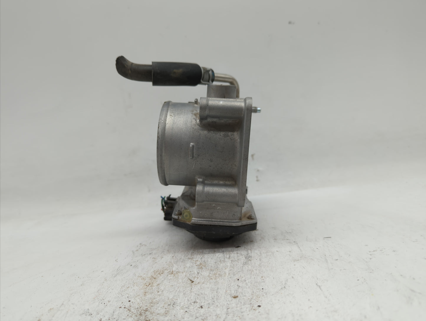2018-2019 Nissan Rogue Sport Throttle Body P/N:4BA60-01 4BA60-01 F Fits Fits 2018 2019 OEM Used Auto Parts - Oemusedautopart