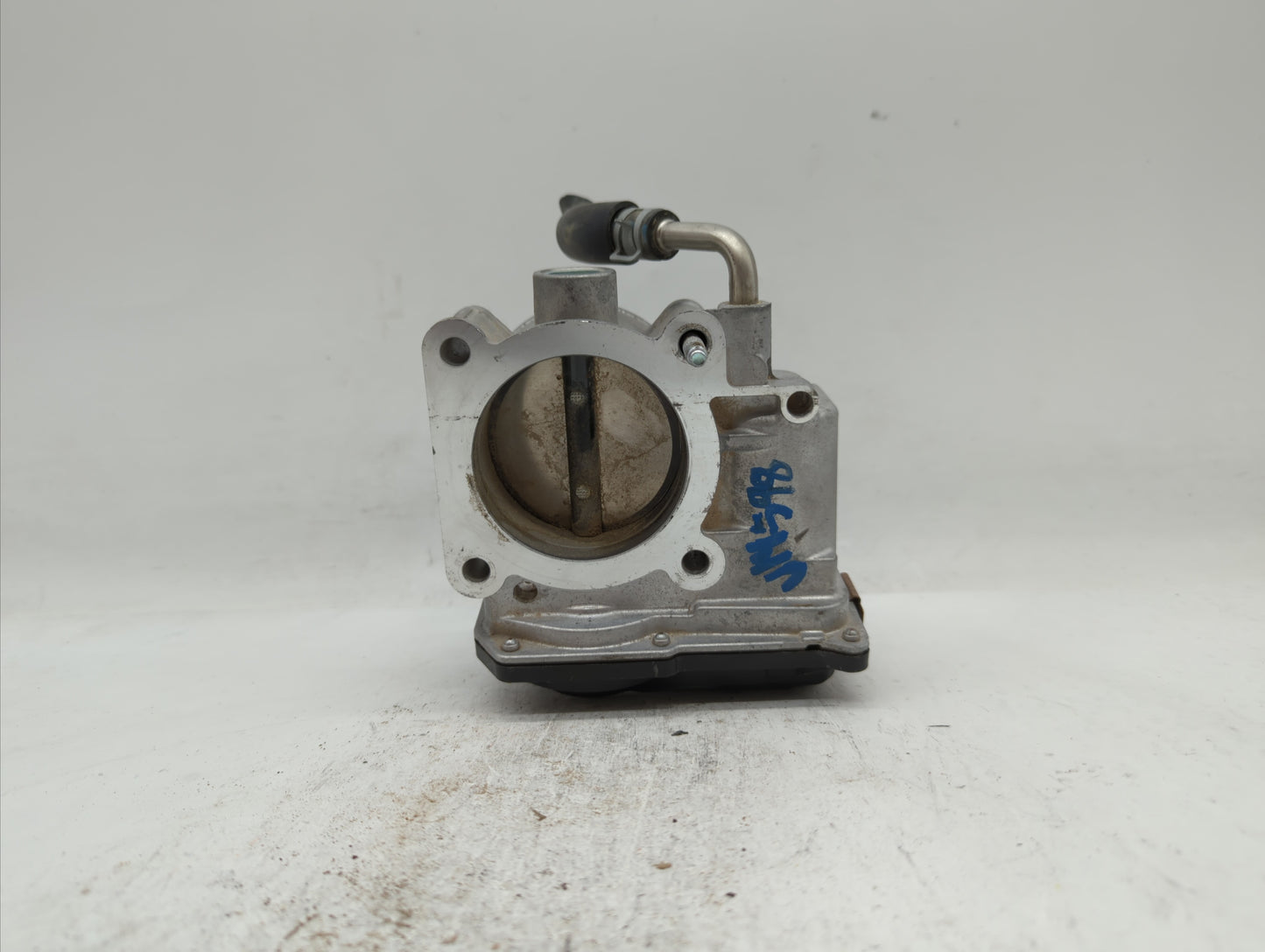 2018-2019 Nissan Rogue Sport Throttle Body P/N:4BA60-01 4BA60-01 F Fits Fits 2018 2019 OEM Used Auto Parts - Oemusedautopart