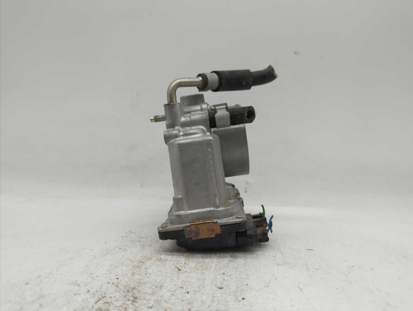2018-2019 Nissan Rogue Sport Throttle Body P/N:4BA60-01 4BA60-01 F Fits Fits 2018 2019 OEM Used Auto Parts - Oemusedautopart