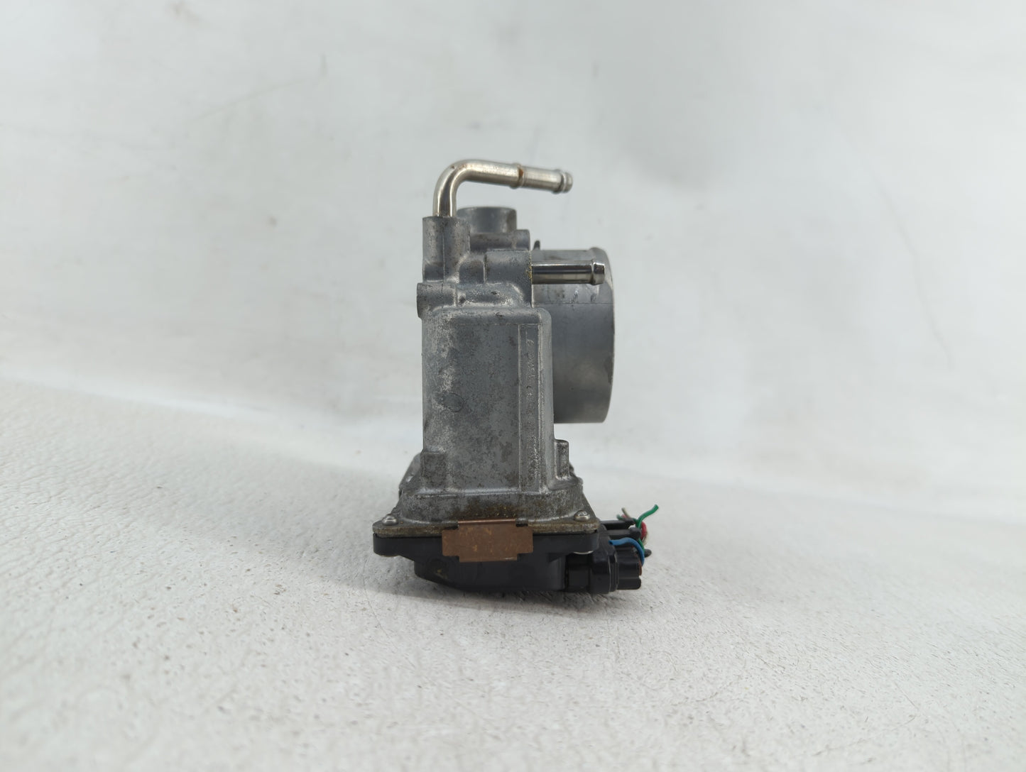 2018-2019 Nissan Rogue Sport Throttle Body P/N:4BA60-01 4BA60-01 F Fits Fits 2018 2019 OEM Used Auto Parts - Oemusedautopart