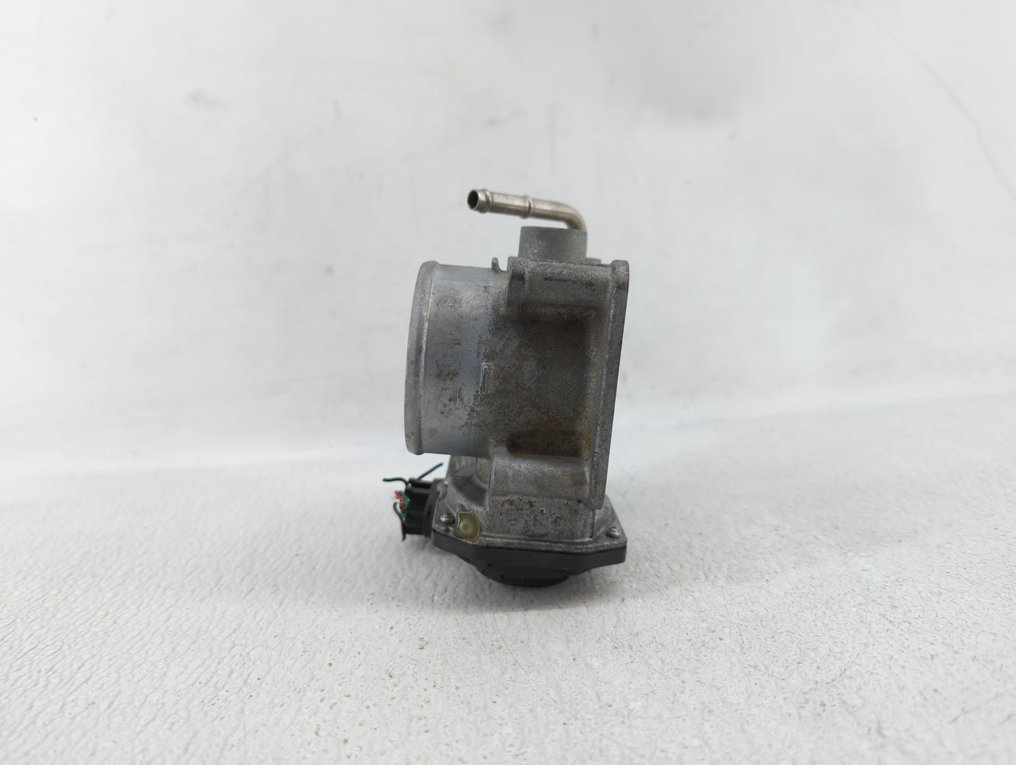 2018-2019 Nissan Rogue Sport Throttle Body P/N:4BA60-01 4BA60-01 F Fits Fits 2018 2019 OEM Used Auto Parts - Oemusedautopart