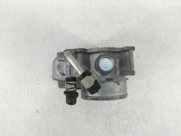 2018-2019 Nissan Rogue Sport Throttle Body P/N:4BA60-01 4BA60-01 F Fits Fits 2018 2019 OEM Used Auto Parts