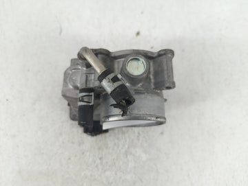 2018-2019 Nissan Rogue Sport Throttle Body P/N:4BA60-01 4BA60-01 F Fits Fits 2018 2019 OEM Used Auto Parts