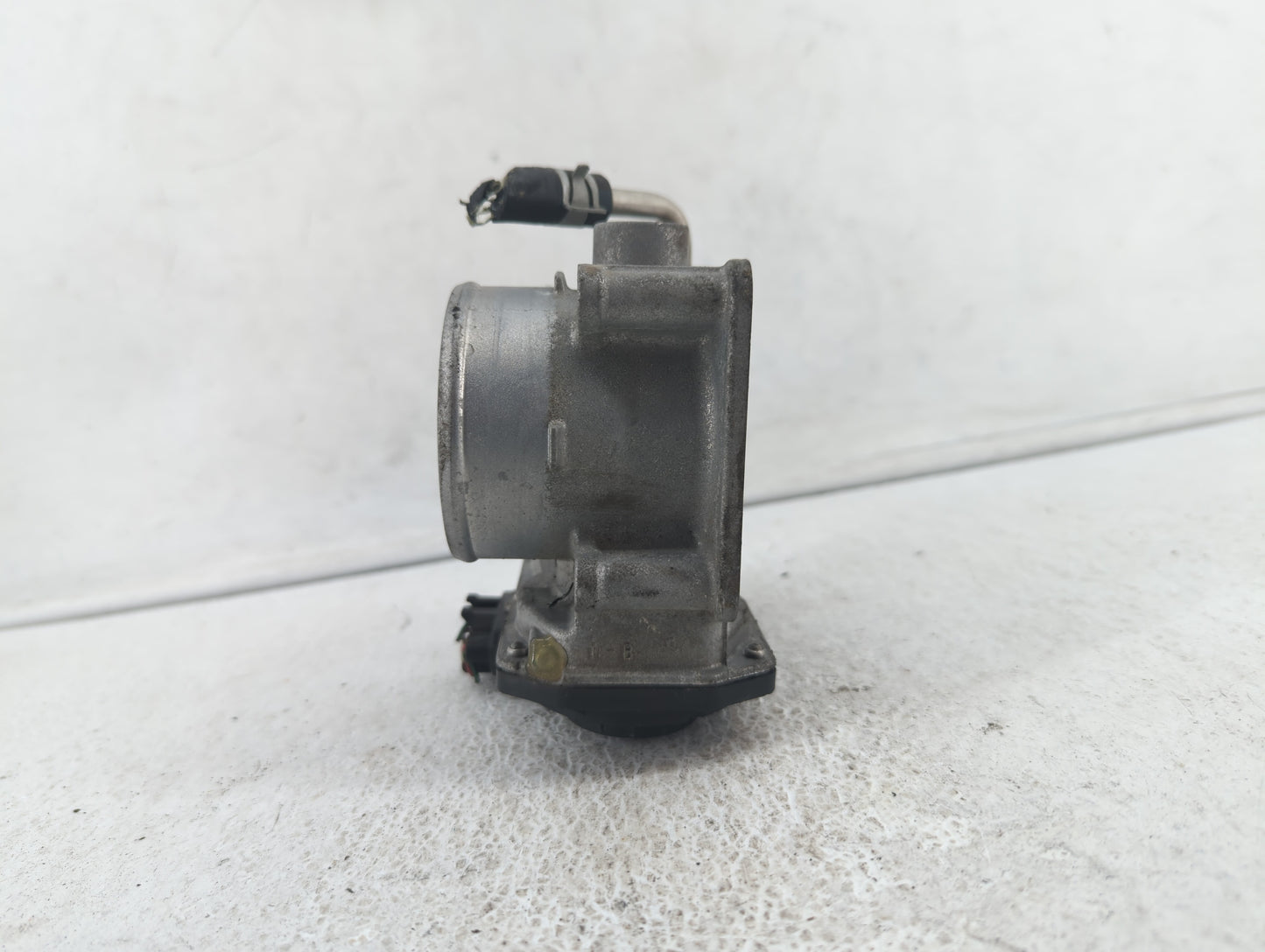 2018-2019 Nissan Rogue Sport Throttle Body P/N:4BA60-01 4BA60-01 F Fits Fits 2018 2019 OEM Used Auto Parts - Oemusedautopart