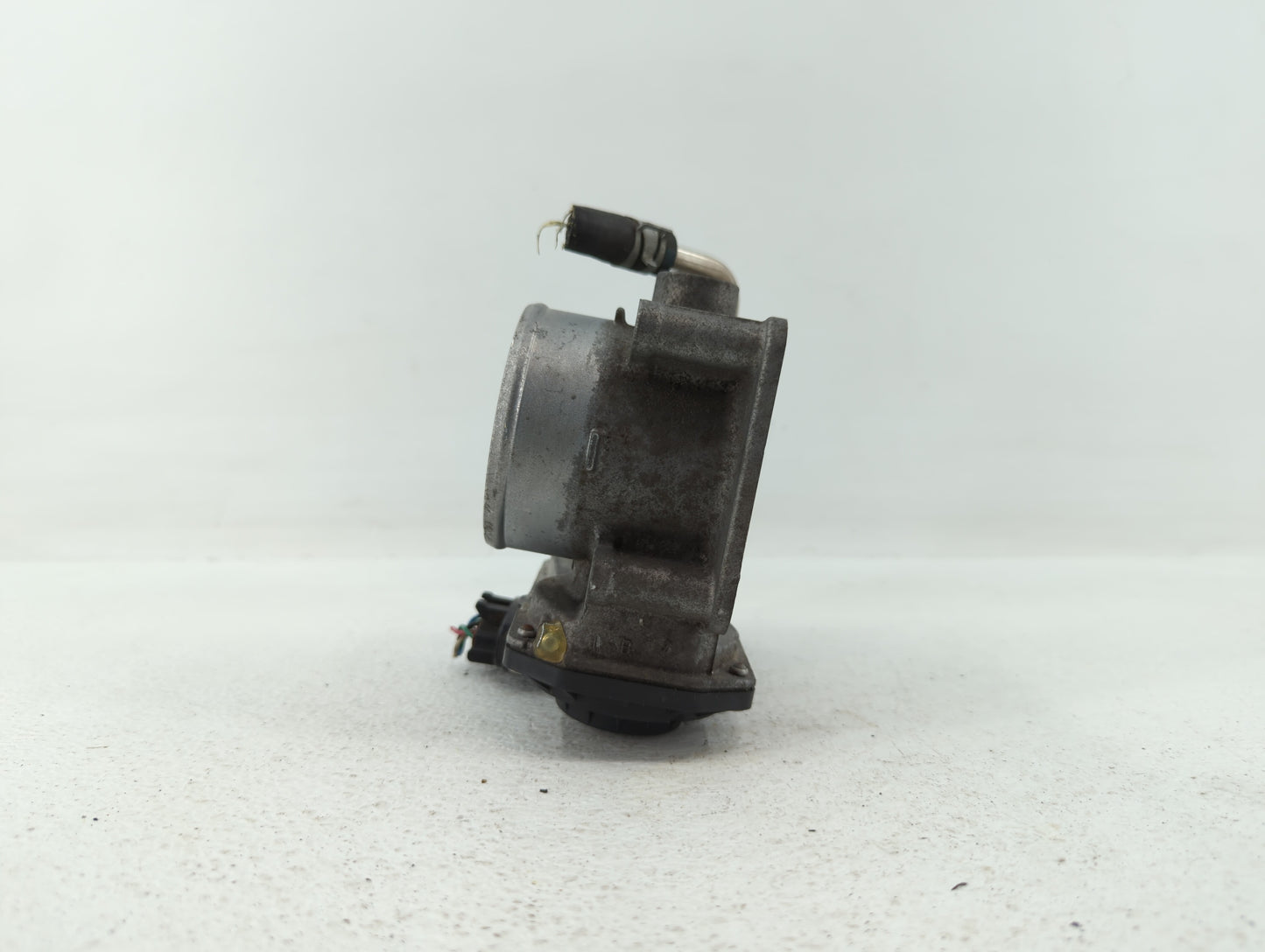 2018-2019 Nissan Rogue Sport Throttle Body P/N:4BA60-01 4BA60-01 F Fits Fits 2018 2019 OEM Used Auto Parts - Oemusedautopart