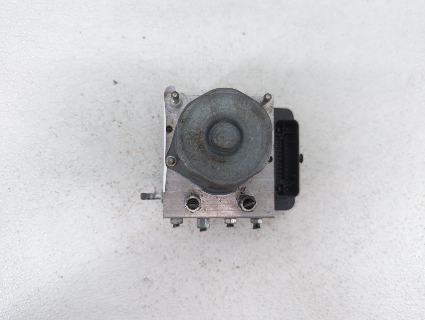 2019-2021 Nissan Rogue Sport ABS Pump Control Module Replacement P/N:47660 6MM5A 47660 6MM2A Fits Fits 2019 2020 2021 OEM Us
